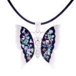 Kette mit Anhänger in verschiedenen Farben von scarlet bijoux