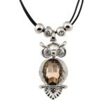 Kette mit Anhänger in verschiedenen Farben von scarlet bijoux