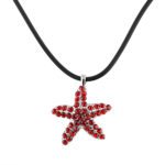 Kette mit Anhänger in verschiedenen Farben von scarlet bijoux