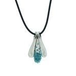 Kette mit Anhänger in verschiedenen Farben von scarlet bijoux