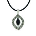 Kette mit Anhänger in verschiedenen farben von scarlet bijoux