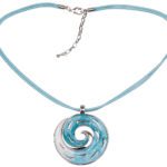 Kette mit Anhänger in verschiedenen farben von scarlet bijoux