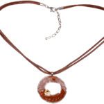 Kette mit Anhänger in verschiedenen farben von scarlet bijoux