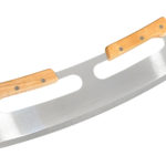 Pizzamesser »Rapido Professionale« Pizzacutter XXL Wiegemesser mit scharfer Klinge aus rostfreiem Edelstahl 35cm mit Holzgriff, schnelles und sauberes Schneiden, mit Klingenschutz von scarlet kitchen