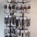 100x Modeschmuck Mix Ketten Fingerringe Ohrringe Ohrstecker Armbänder UVP 650,- von scarlet bijoux