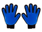 Fellpflegehandschuh »Gentle Touch 2-in-1« doppelseitig SamtNoppen; Samt: Entfernen loser TierhaareNoppen: Massagebürste von scarlet pet – Bild 9
