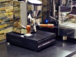 Sudschublade »Professionale« für Kaffeesatz, Abklopfbehälter für Siebträger, gummierter Abklopfstab, aus Edelstahl/pulverbeschichtetem Stahl, 250 x 350 x 80 mm von scarlet espresso – Bild 3