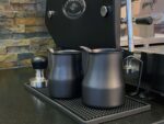 Milk jug »L'Art Profi« for latte art; made of 18/10 stainless steel with non-stick coating; high-quality barista pitcher from scarlet espresso – Image 6