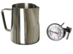Milchkännchen »L'Art« für Latte Art oder Cappuccino; aus 18/10 Edelstahl; hochwertiger Barista Pitcher von scarlet espresso – Bild 6