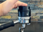 Tamper »Grande Livello« mit automatischer Ausrichtung, 100% gerader Kaffeepuck, Kinderleicht! von scarlet espresso – Bild 6