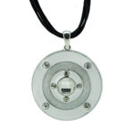 Kette mit Anhänger in verschiedenen Farben von scarlet bijoux