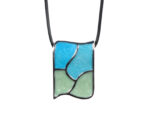 Kette mit Anhänger in verschiedenen Farben von scarlet bijoux – Bild 3