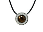 Kette mit Anhänger in verschiedenen Farben von scarlet bijoux – Bild 2