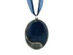 Kette mit Anhänger in verschiedenen Farben von scarlet bijoux – Bild 5