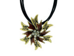 Kette mit Anhänger in verschiedenen farben von scarlet bijoux – Bild 2