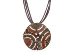 Kette mit Anhänger in verschiedenen Farben von scarlet bijoux – Bild 3