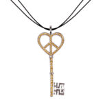 Kette mit Anhänger in verschiedenen farben von scarlet bijoux