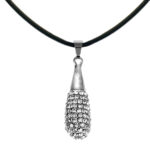 Kette mit Anhänger in verschiedenen farben von scarlet bijoux
