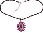 Kette mit Anhänger in verschiedenen farben von scarlet bijoux – Bild 5
