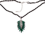 Kette mit Anhänger in verschiedenen farben von scarlet bijoux – Bild 3