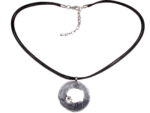 Kette mit Anhänger in verschiedenen farben von scarlet bijoux – Bild 4