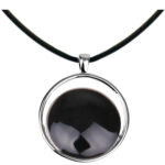 Kette mit Anhänger in verschiedenen farben von scarlet bijoux