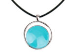 Kette mit Anhänger in verschiedenen farben von scarlet bijoux – Bild 4