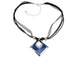 Kette mit Anhänger in verschiedenen farben von scarlet bijoux – Bild 8