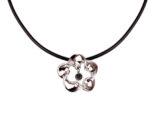 Kette mit Anhänger in verschiedenen farben von scarlet bijoux
