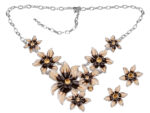 Kette mit Anhänger in verschiedenen Farben von scarlet bijoux – Bild 2