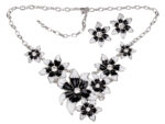 Kette mit Anhänger in verschiedenen Farben von scarlet bijoux – Bild 6