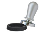 Tamper »Perfetto«, auf 35 lbs Anpressdruck kalibirierter Espresso-Stempel, ergonomischer Griff, Zubehör für Siebträger von scarlet espresso – Bild 51