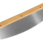 Pizzamesser »Rapido« Pizzacutter, Wiegemesser mit scharfer Klinge aus rostfreiem Edelstahl 32cm mit Holzgriff, schnelles und sauberes Schneiden, XXL, mit Klingenschutz von scarlet kitchen