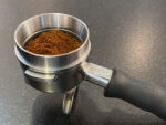 Präzisions-Trichter »Barista Cono Livello 58,5 mm« aus Edelstahl für Siebträger, Dosing Funnel Fülltrichter für Kaffeemehl von scarlet espresso – Bild 3