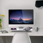 Monitorständer Aluminium Bildschirm Ständer Monitor Erhöhung Bildschirmerhöher Tischaufsatz für 27 zoll monitor, imac 27" zubehör, Monitor Untersatz mit USB Aufladen für Handys, Tablet, digitale Produkte Metall Silber – Bild 5